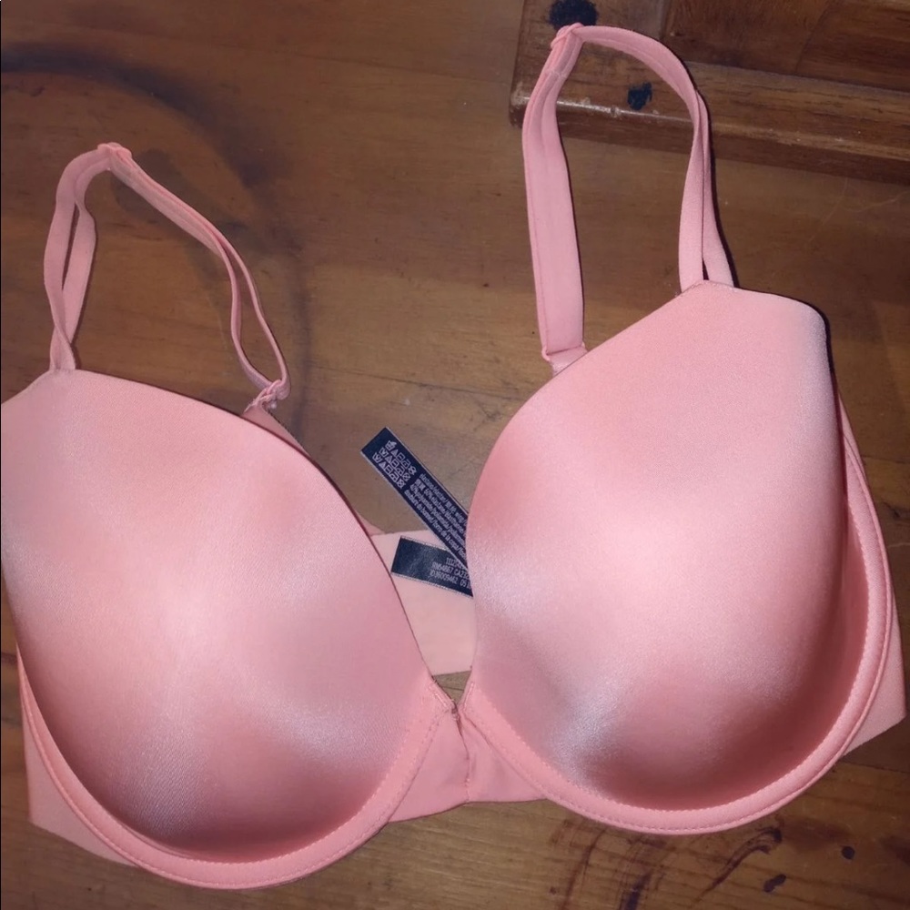 Victoria’s Secret bra 34 DDD(F)